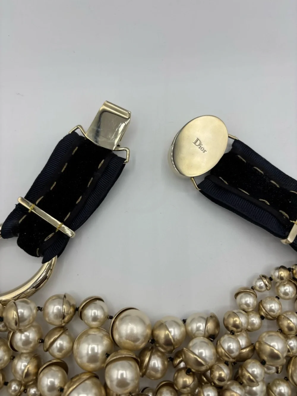 Christian Dior
Mise en Dior six strand pearl necklace - Picture 5 of 6